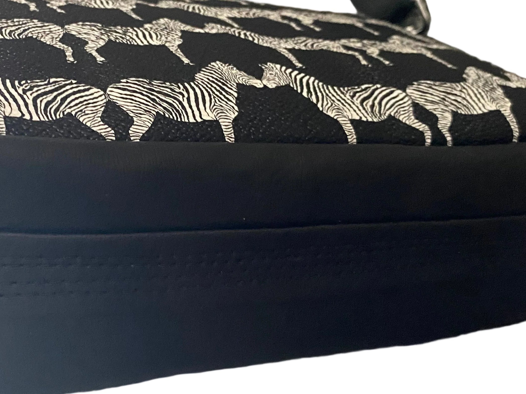 Black & White Zebra Crossbody/Shoulder Bag, Multi Pockets, CC Slots 11 x 6