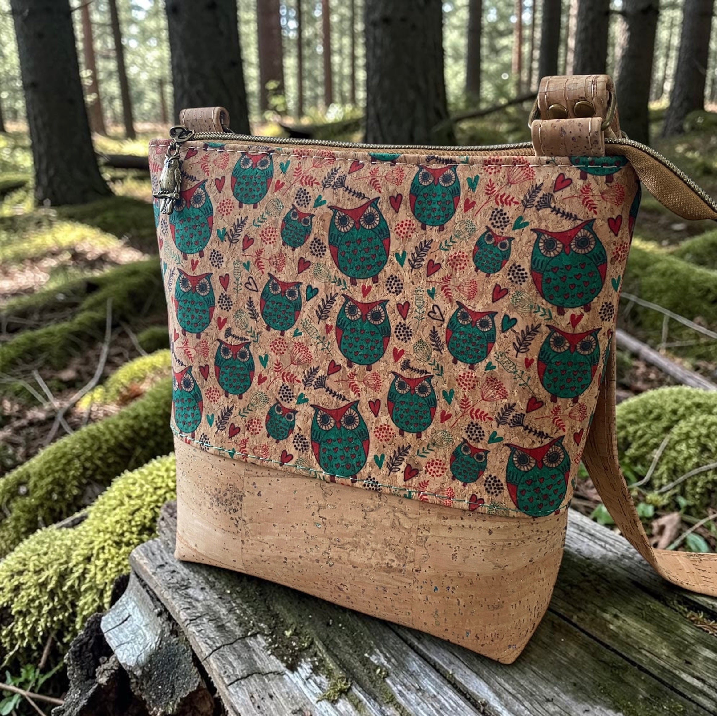 Cork Crossbody/Shoulder Bag, 2 Zip Pockets, 10w x 11h