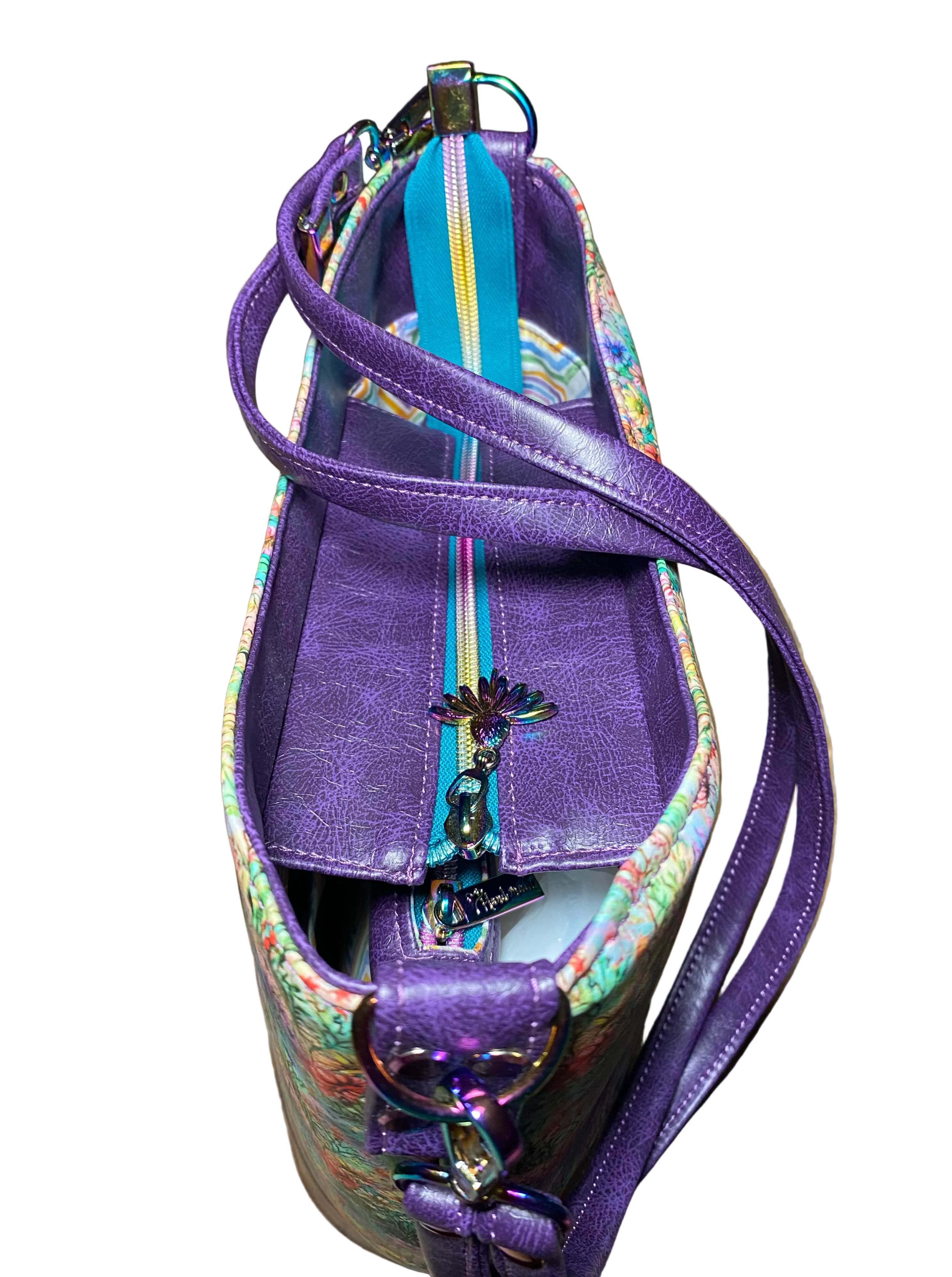 Wildflower Bucket Bag, interior divider compartment & slip pocket