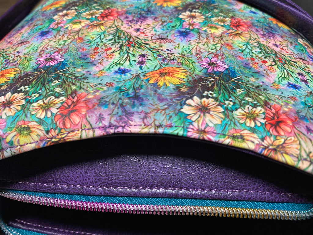Wildflower Bucket Bag, interior divider compartment & slip pocket
