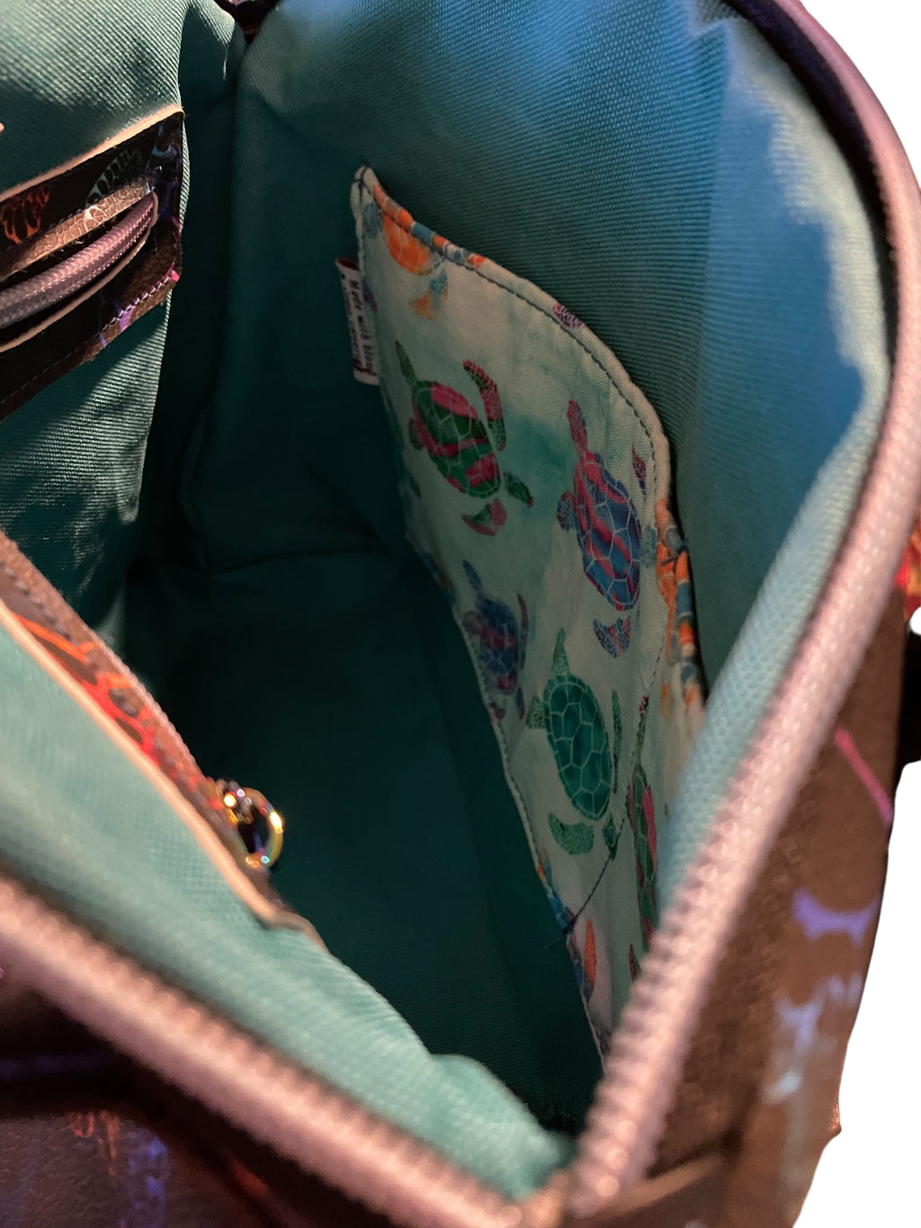 Colorful Sea Turtle Vinyl Print Domed Handbag w/ Crossbody Strap